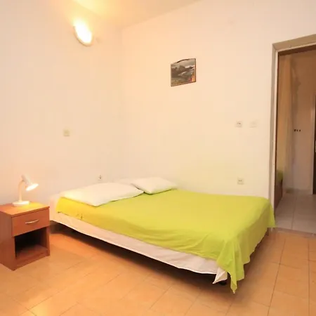 Apartment Bilo 4168c Primosten